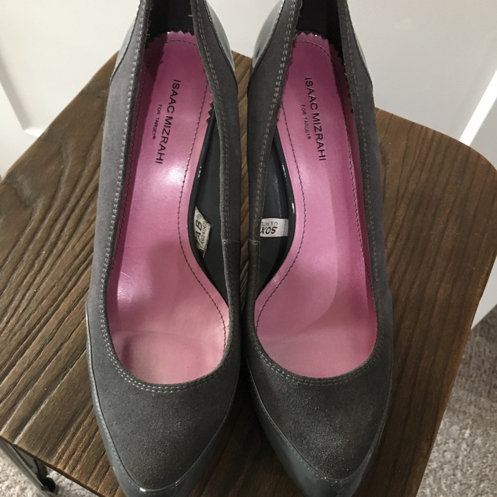 Isaac Mixrahi Target Two Tone Gray Heels! Size 9.